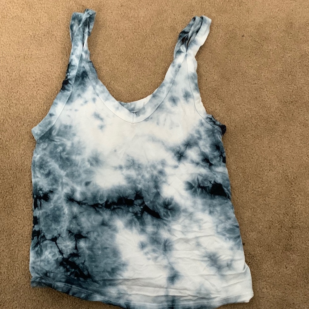 Women American eagle tie dye tank size small